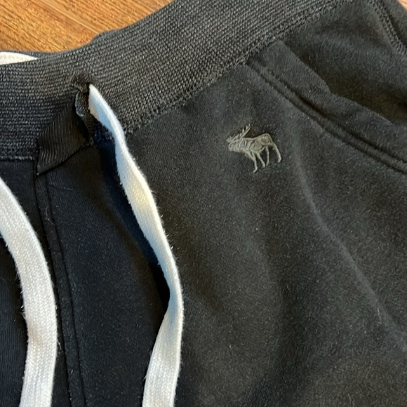 Men’s sweatshirt shorts - Picture 2 of 4